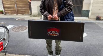 ギターの引き渡しが薩摩で行われました。そして今週はテレビロケ！