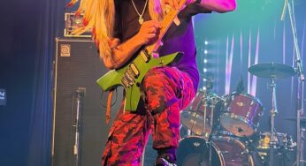 真夏はライブが目白押し！そして伝説のバンド「WOLF」再結成